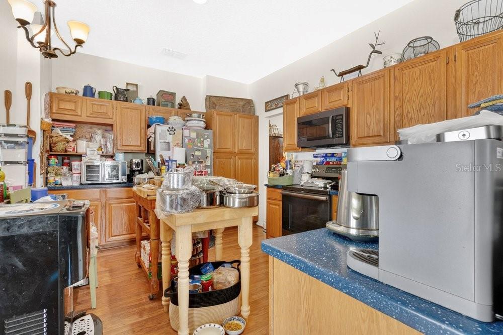 Listing photo id 10 for 3403 Gatlin Place Circle