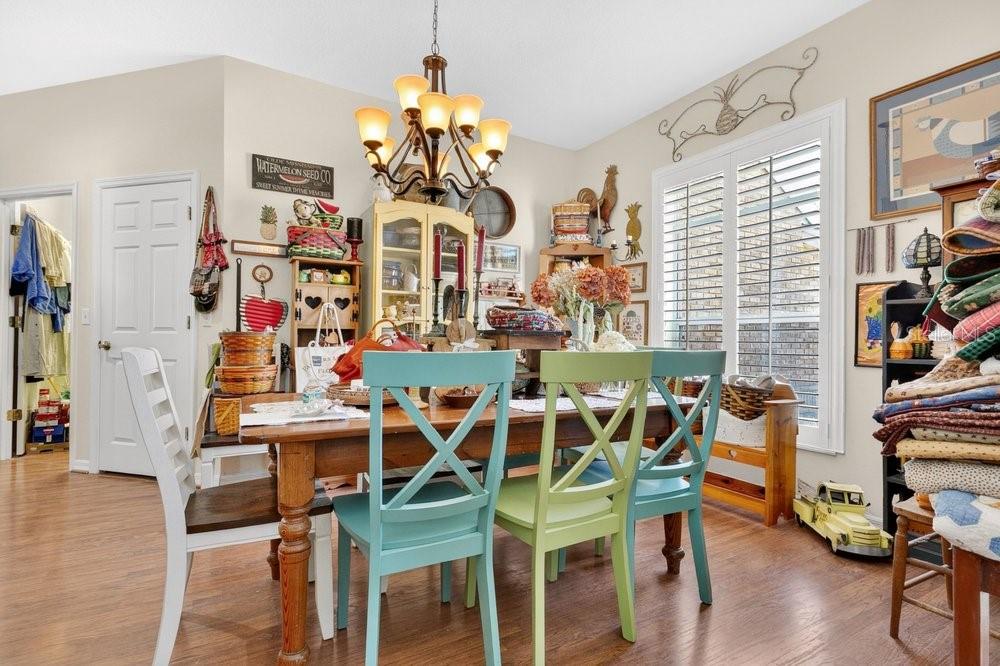 Listing photo id 7 for 3403 Gatlin Place Circle