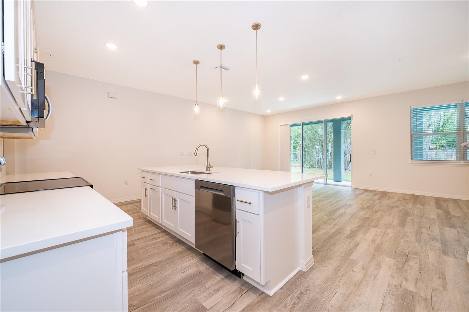 Image 11 of 32 For 5261 Luisa Court