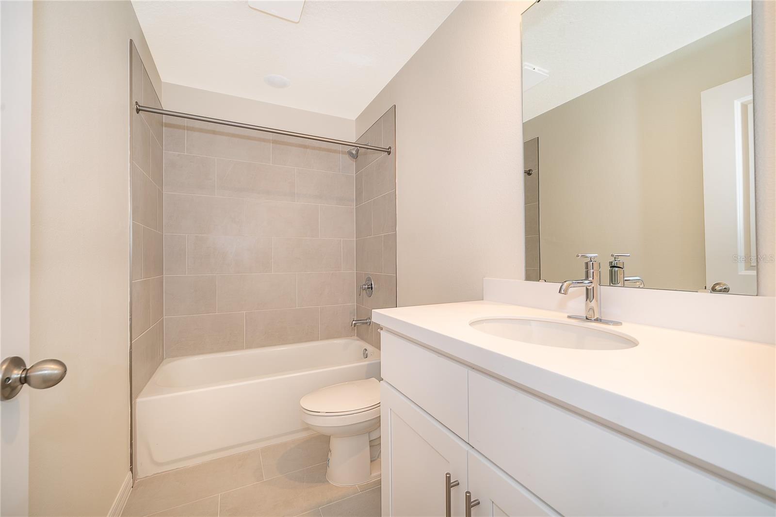 Image 17 of 32 For 5261 Luisa Court