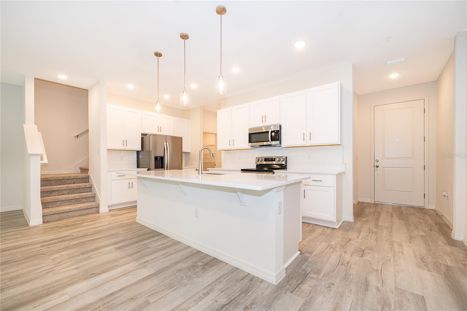 Image 6 of 32 For 5261 Luisa Court