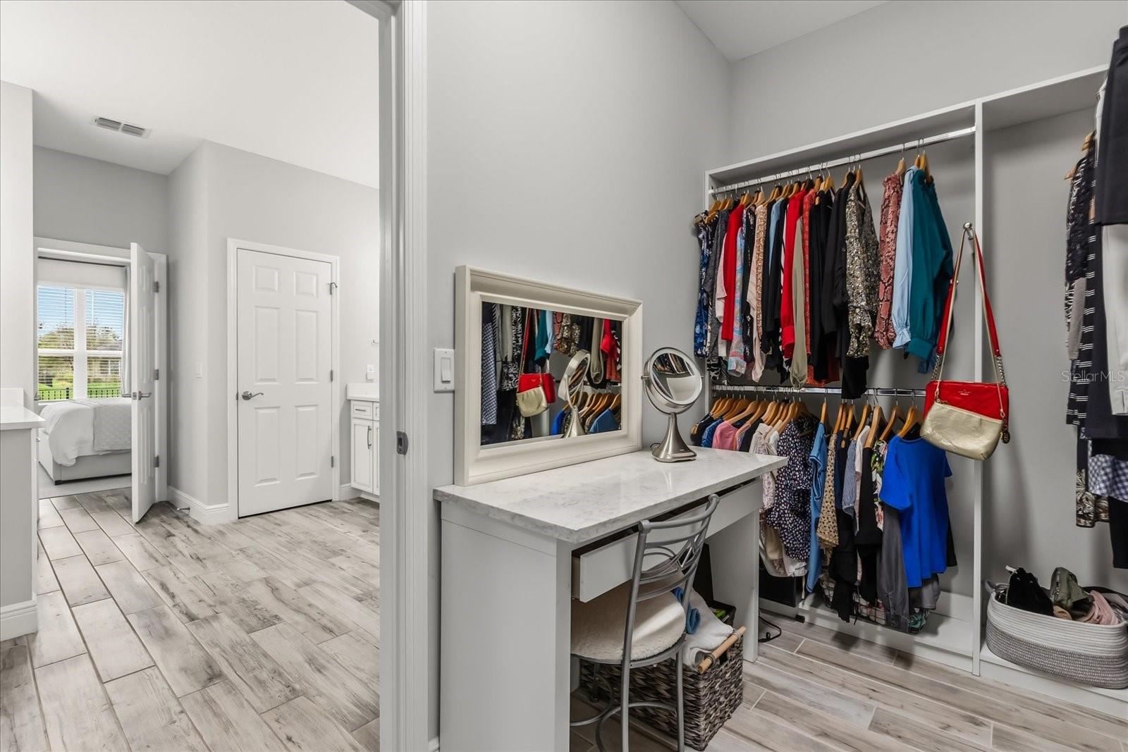 Image 18 of 47 For 1169 Fieldstone Circle