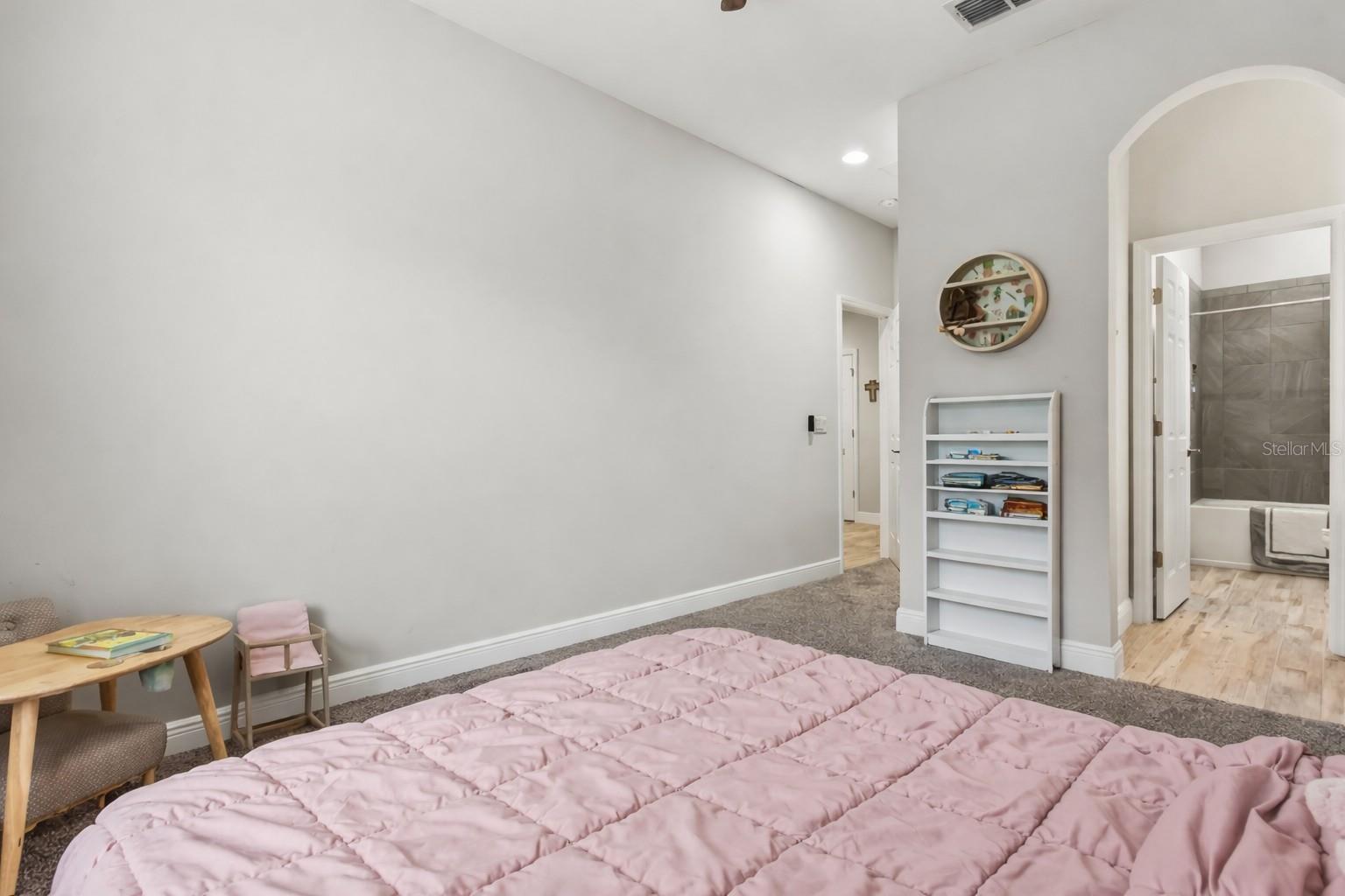 Image 21 of 47 For 1169 Fieldstone Circle