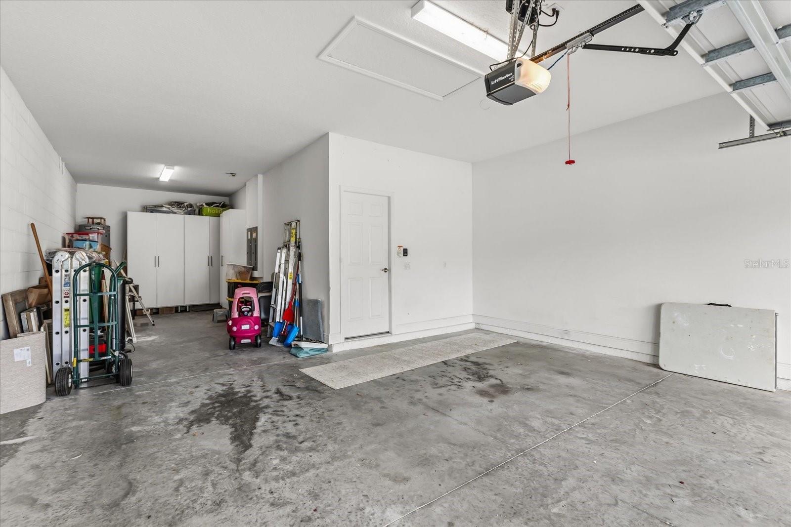 Image 35 of 47 For 1169 Fieldstone Circle