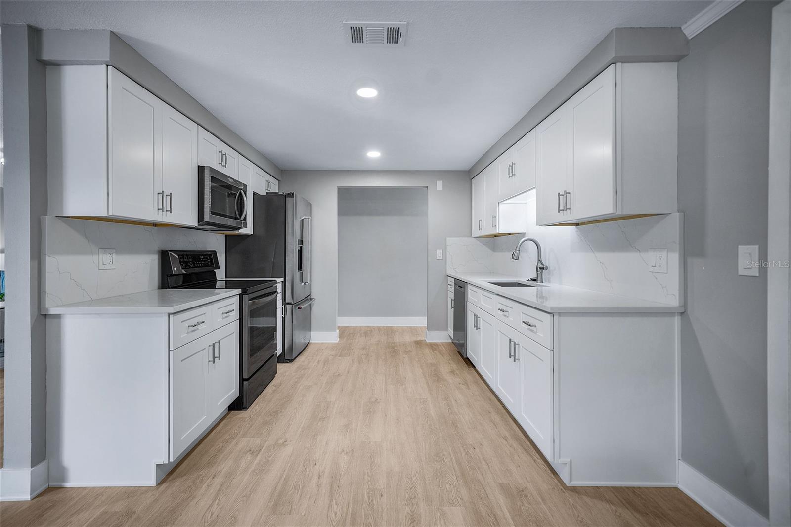 Image 20 of 43 For 9151 Fairweather Drive