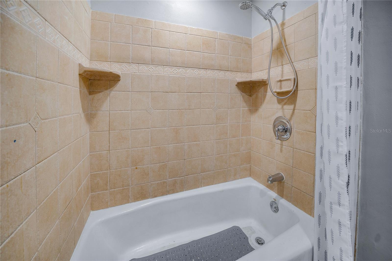 Image 27 of 43 For 9151 Fairweather Drive