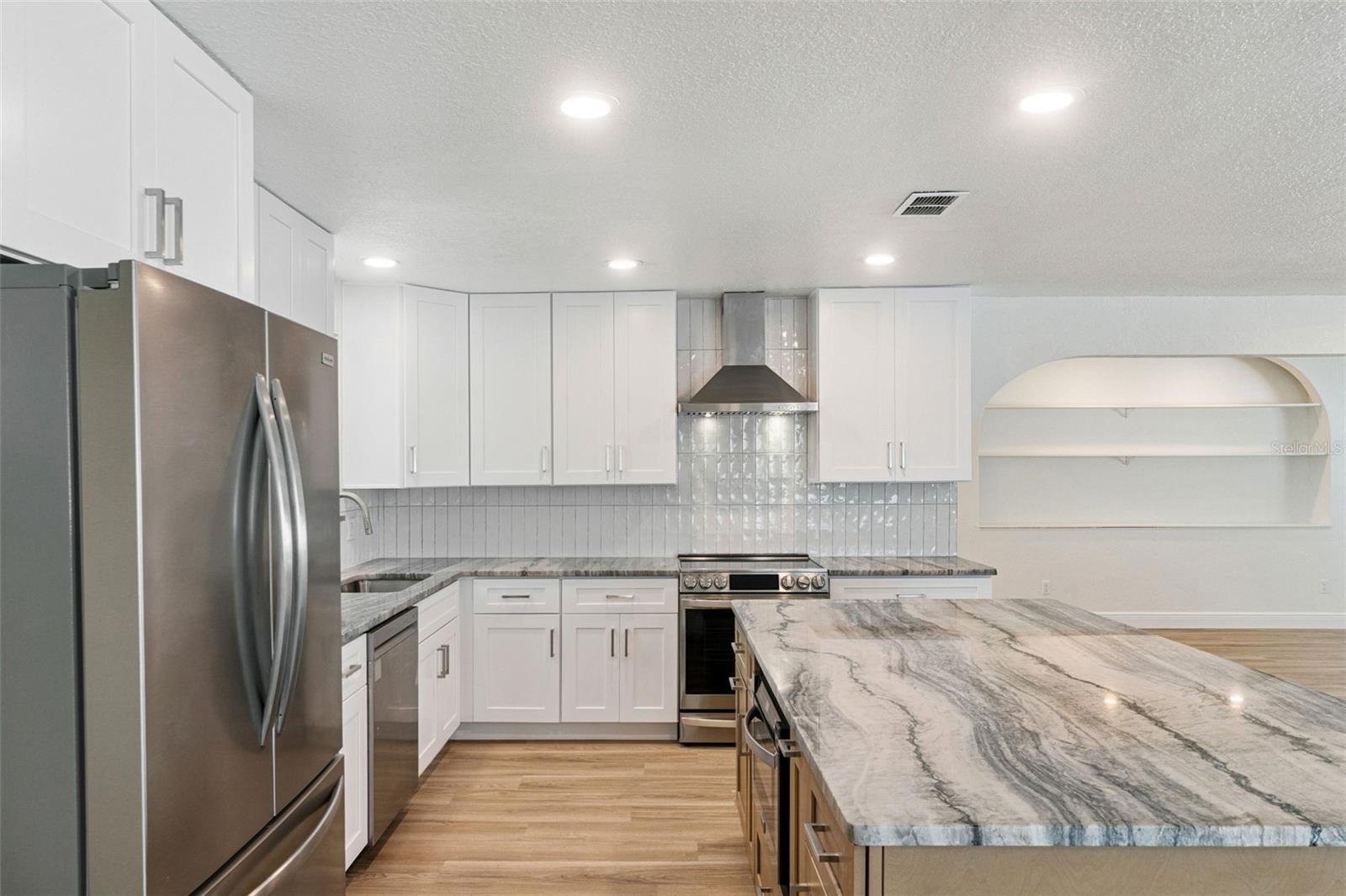 Image 16 of 47 For 3050 Princeton Avenue