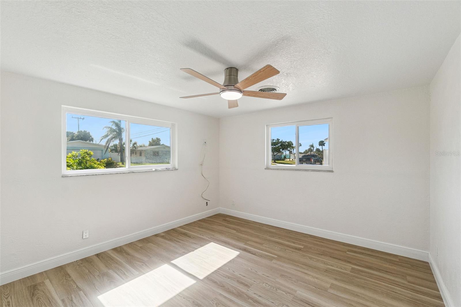 Image 19 of 47 For 3050 Princeton Avenue