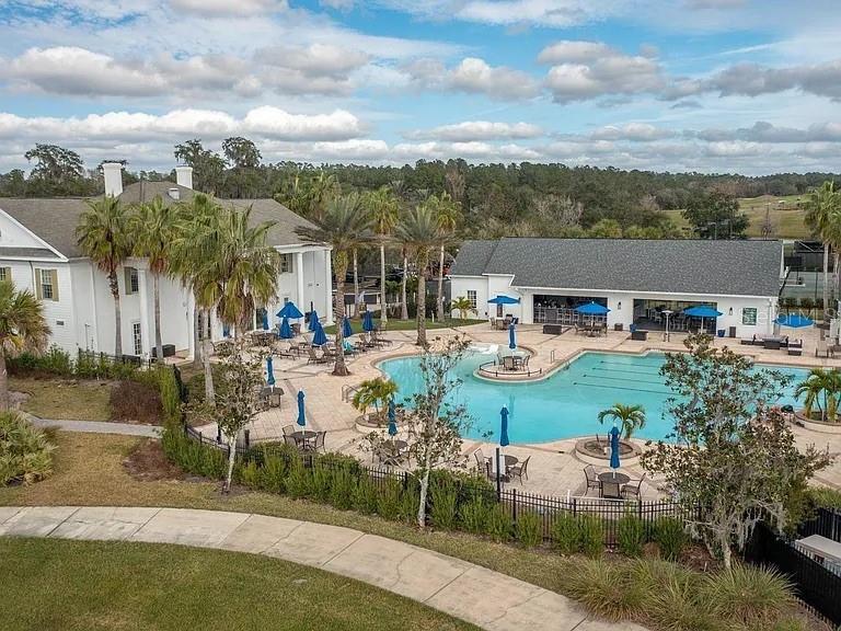 Image 14 of 40 For 19486 Sheltered Hills Drive