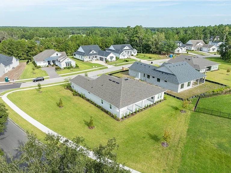 Image 7 of 40 For 19486 Sheltered Hills Drive