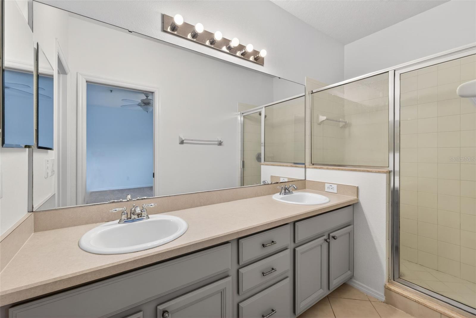 Image 23 of 44 For 721 Fortanini Circle