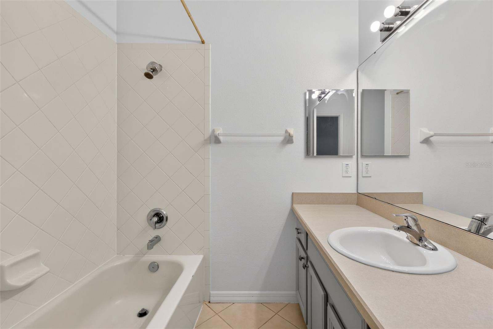 Image 31 of 44 For 721 Fortanini Circle