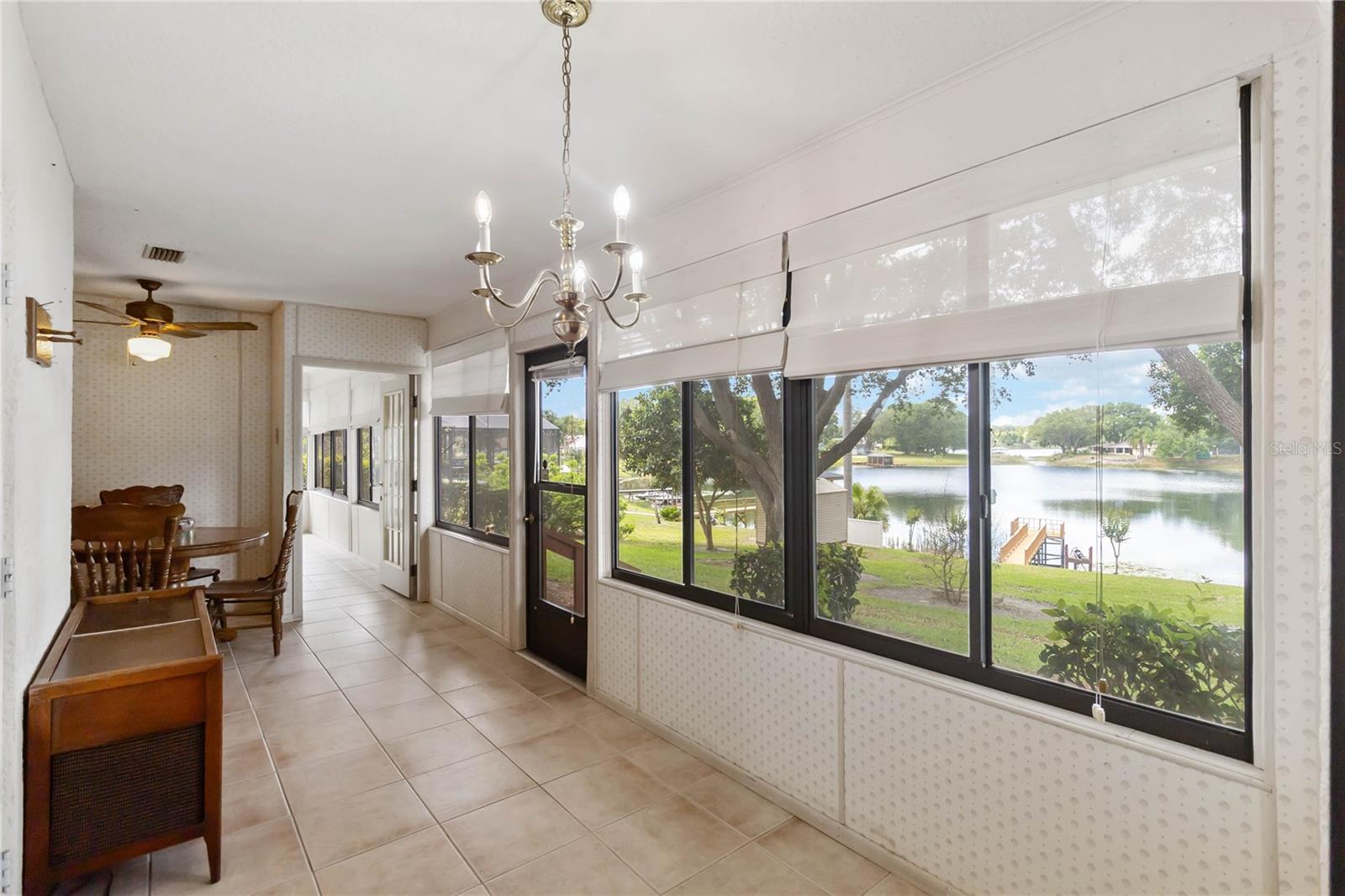 Image 19 of 36 For 9835 Lakeshore Drive