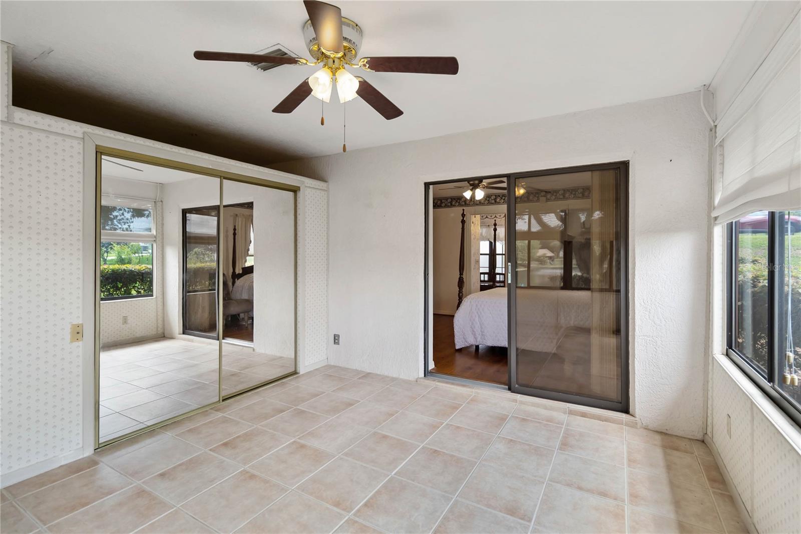 Image 22 of 36 For 9835 Lakeshore Drive