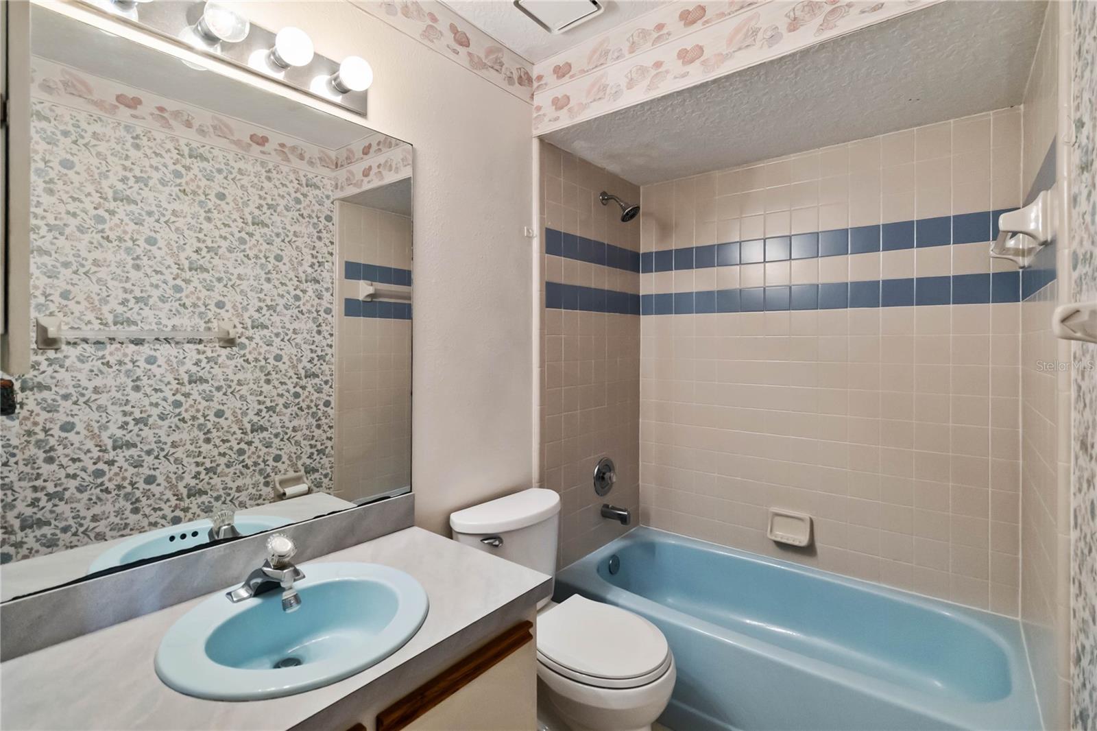 Image 29 of 36 For 9835 Lakeshore Drive