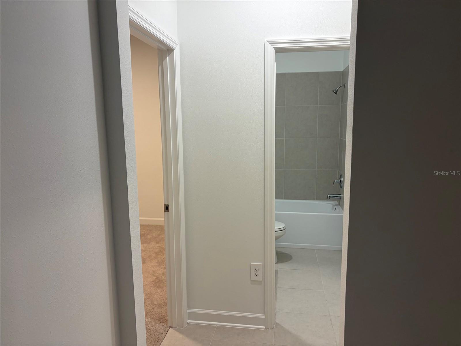 Image 19 of 26 For 5107 Bridgehaven Road