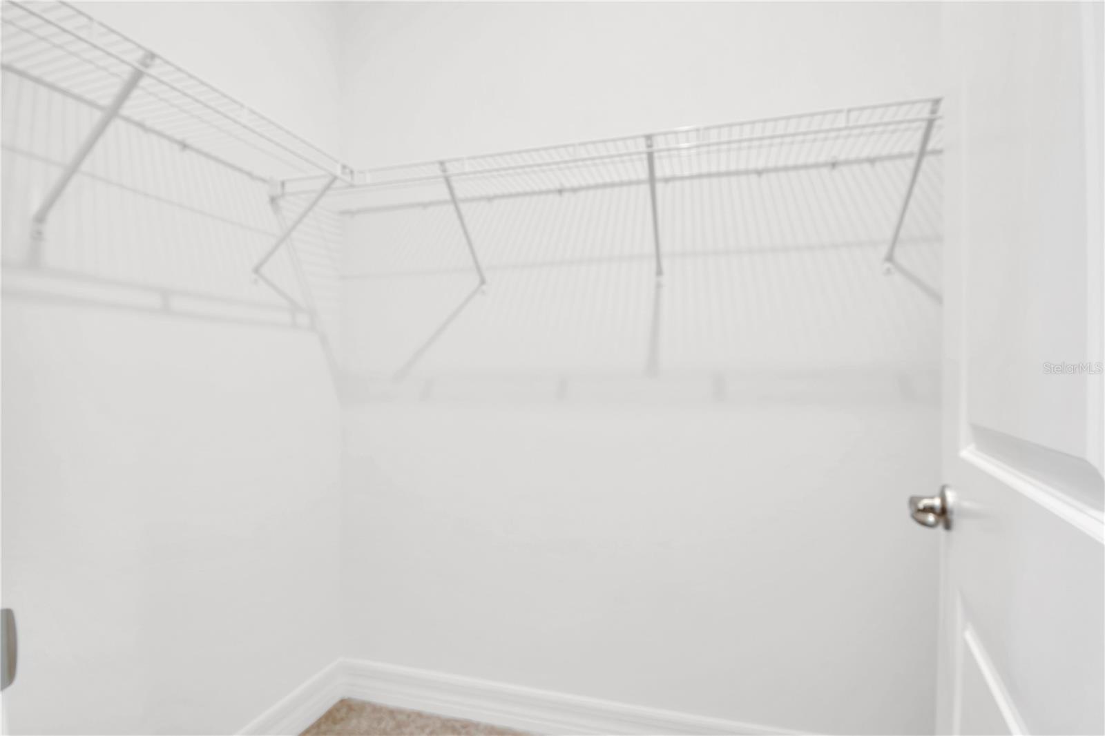 Image 26 of 43 For 506 Marion Oaks Trail