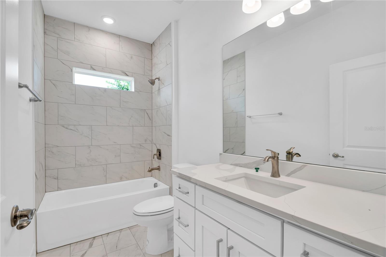 Image 30 of 43 For 506 Marion Oaks Trail