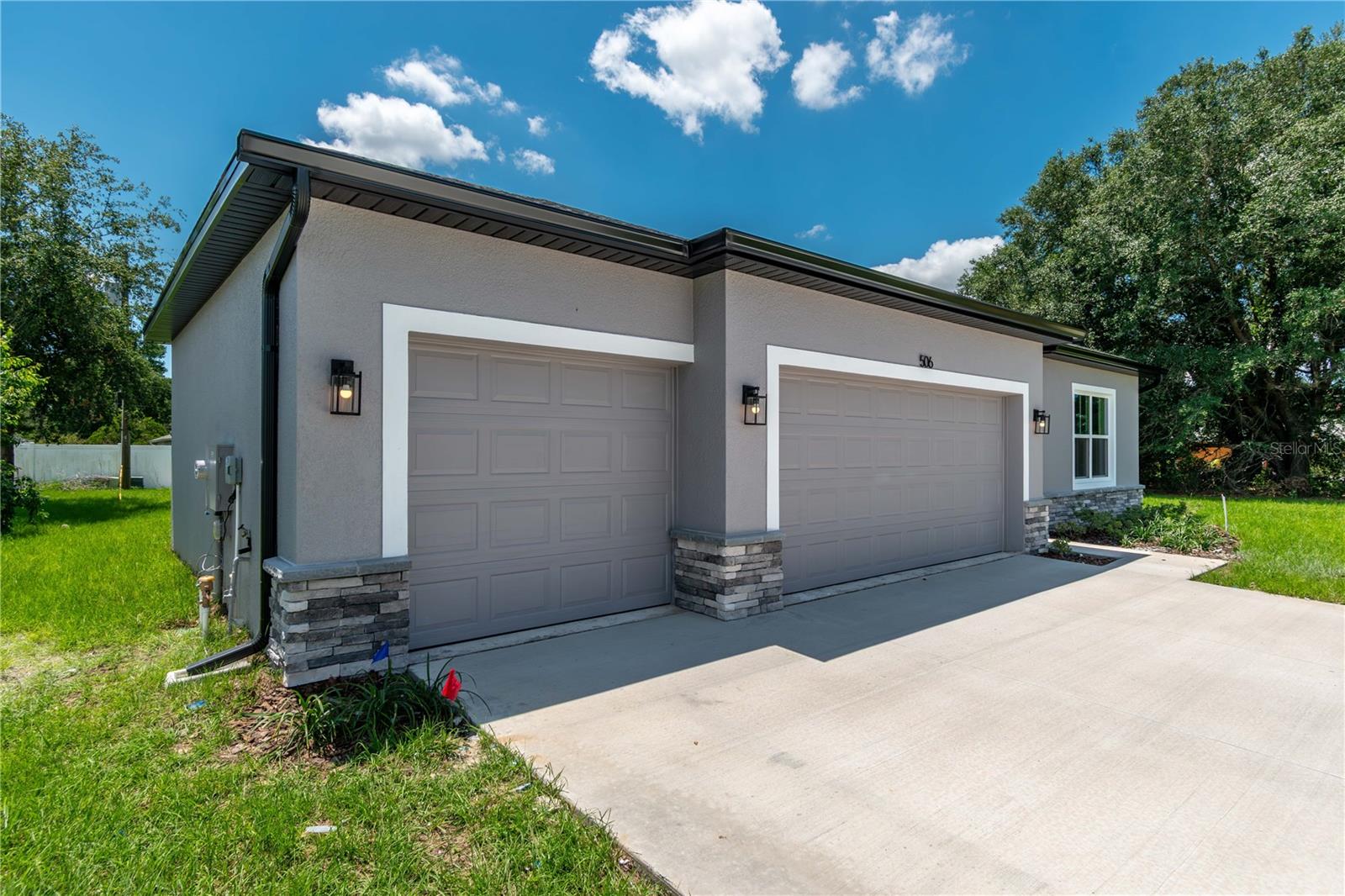 Image 4 of 43 For 506 Marion Oaks Trail