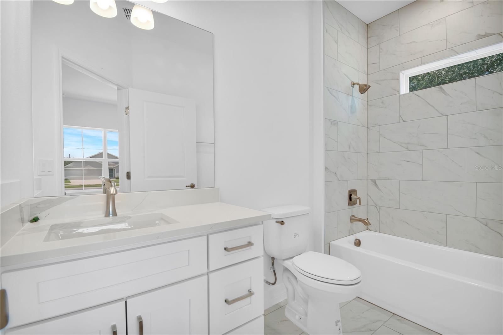 Image 9 of 43 For 506 Marion Oaks Trail