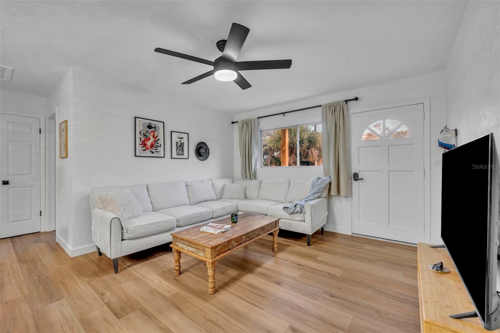 Image 5 of 20 For 798 26th Avenue