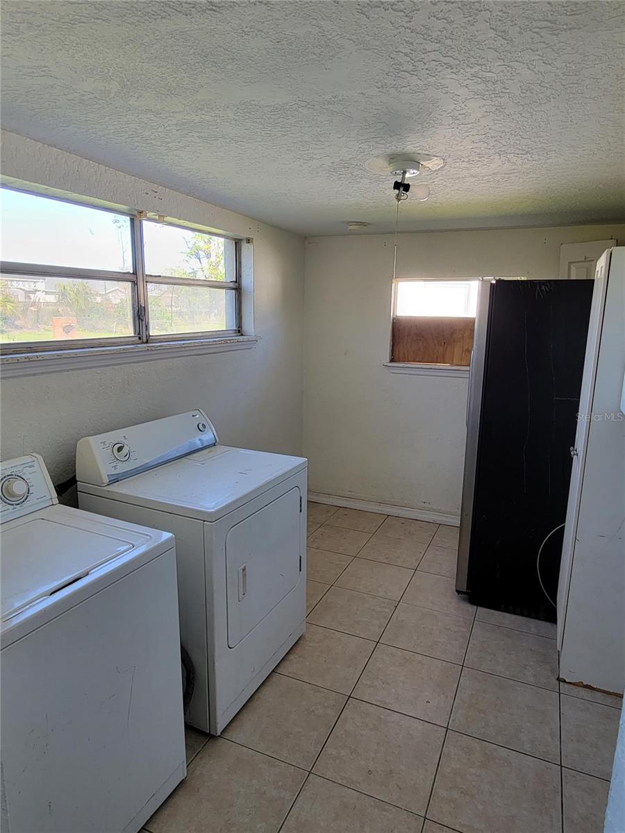 Image 5 of 11 For 3031 Herold Drive