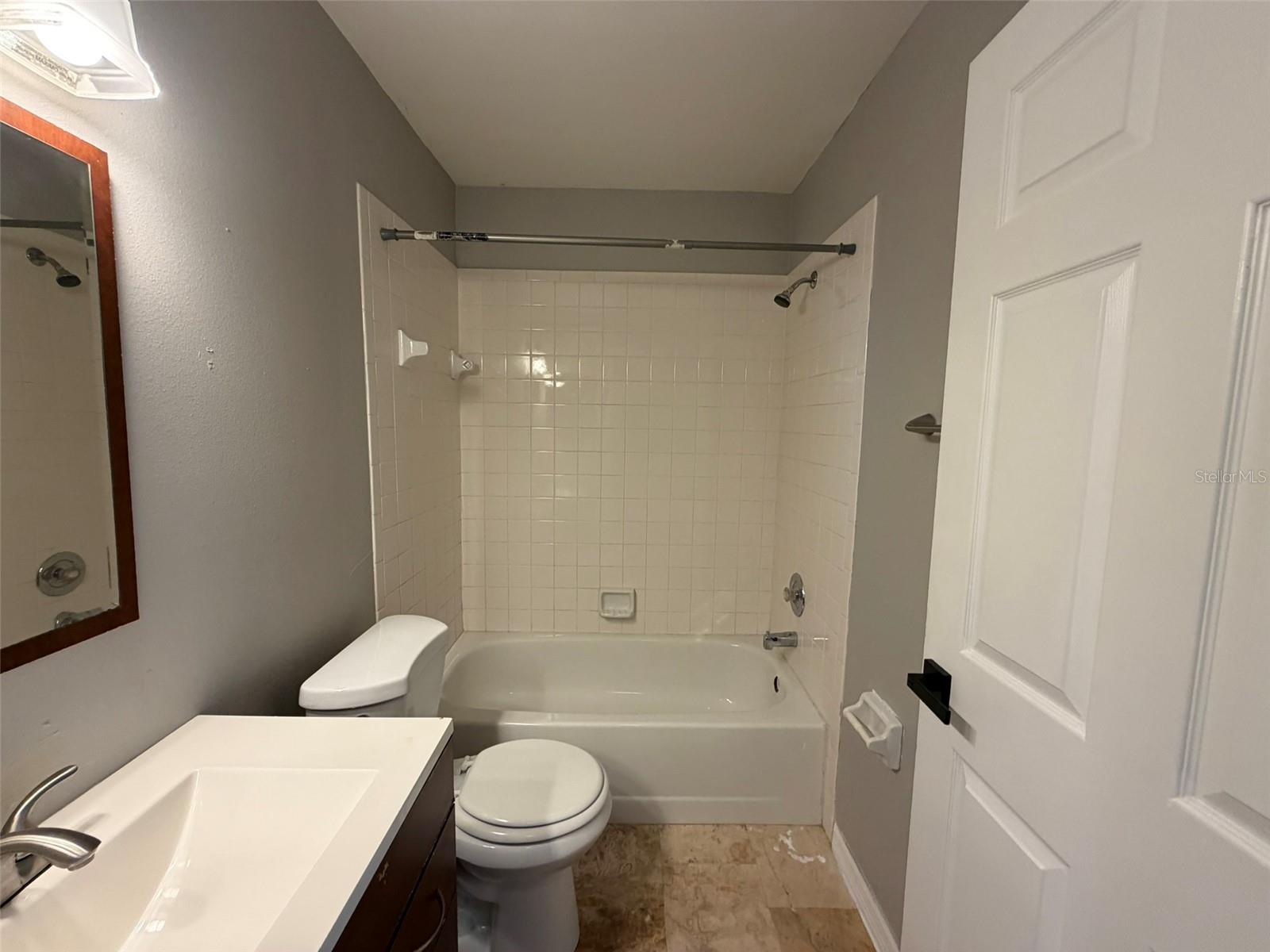 Image 10 of 15 For 942 Loquat Tree Road