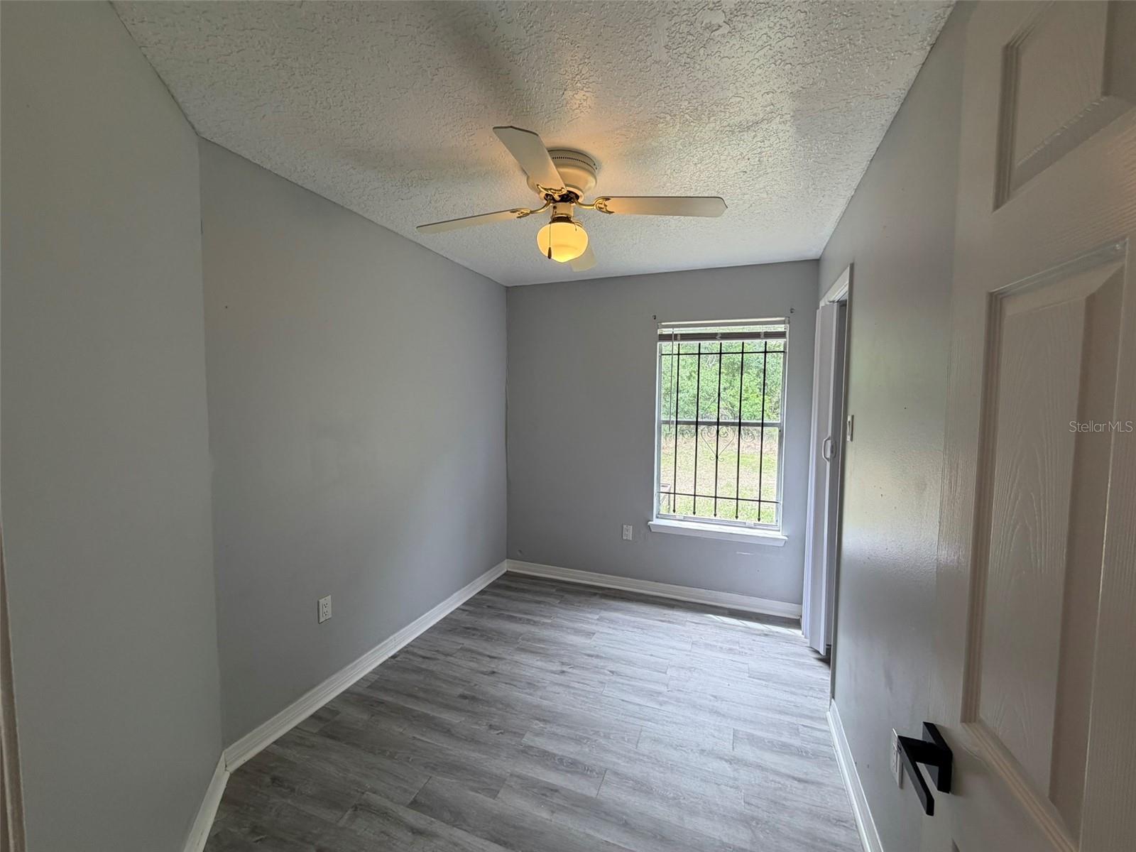 Image 9 of 15 For 942 Loquat Tree Road