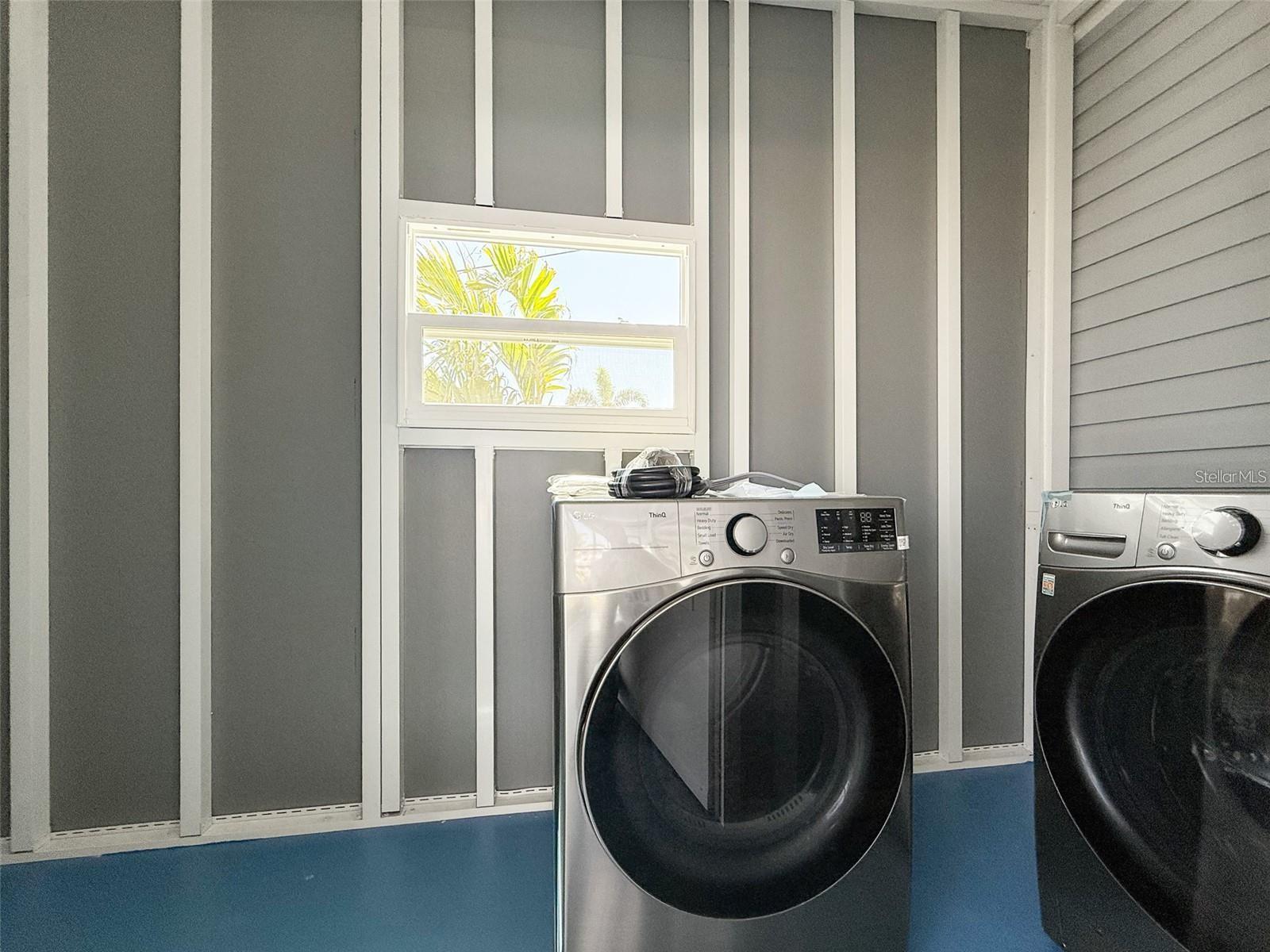 Image 19 of 25 For 5141 Oakland Hills Avenue