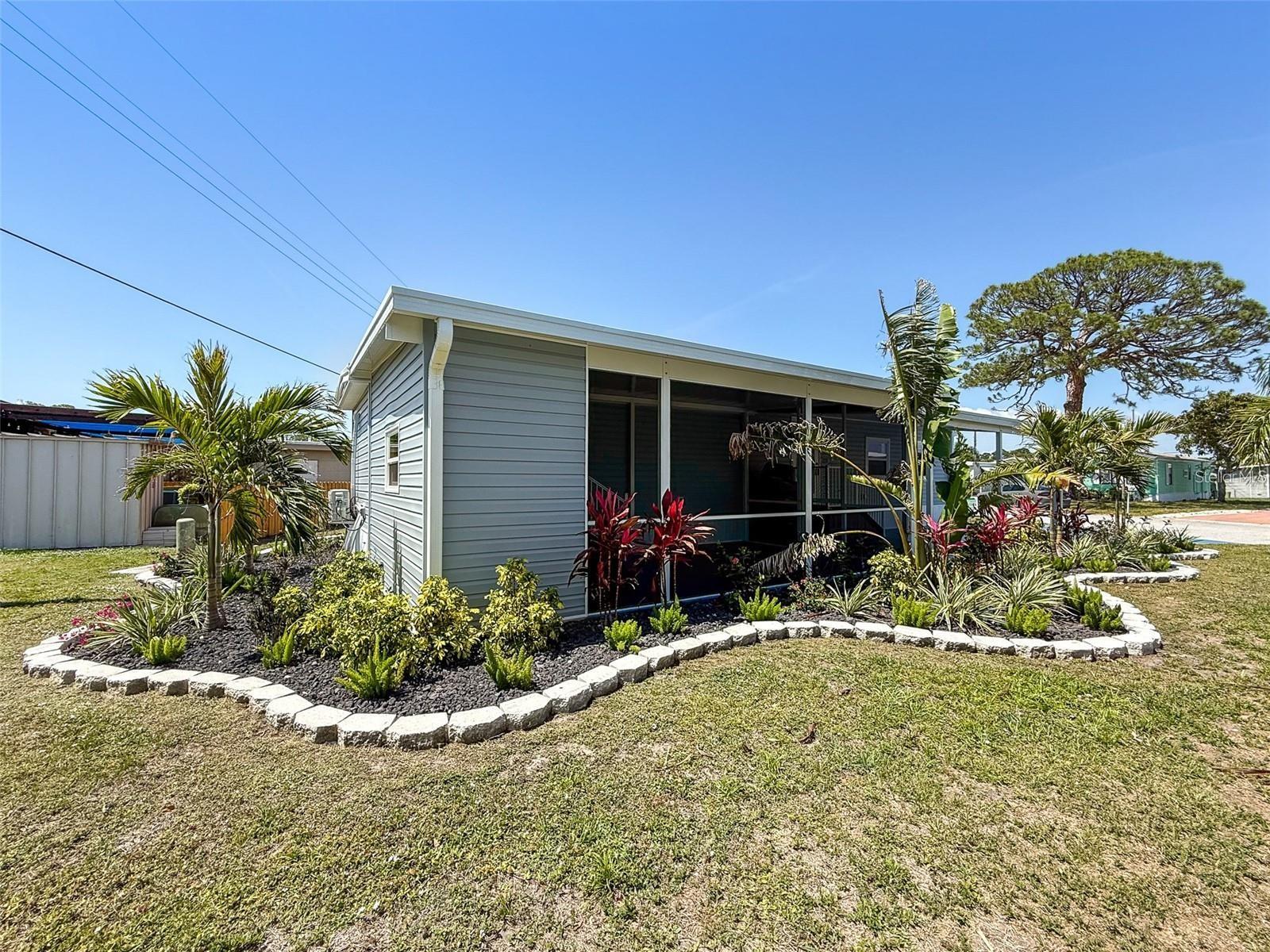 Image 23 of 25 For 5141 Oakland Hills Avenue