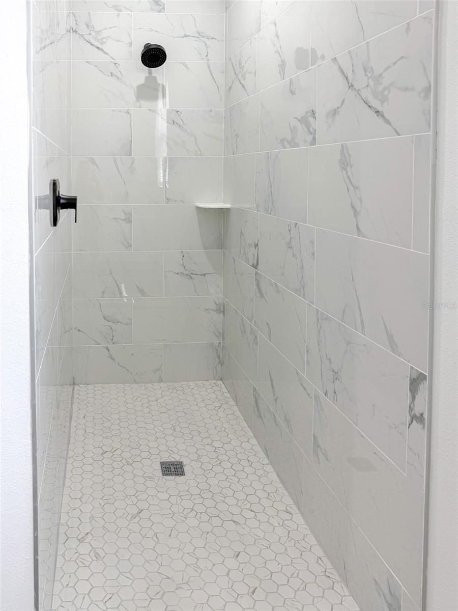 Image 4 of 8 For 4700 Sunbeam Street