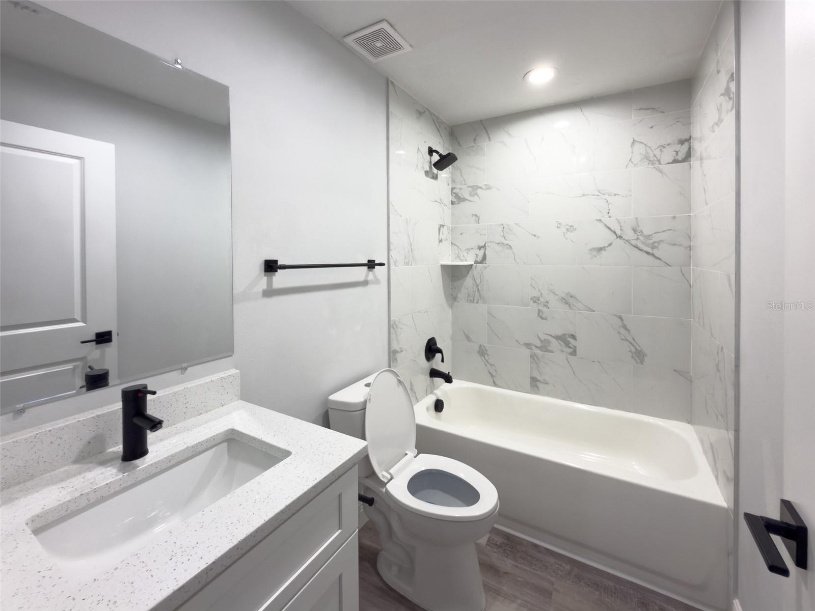 Image 6 of 8 For 4700 Sunbeam Street