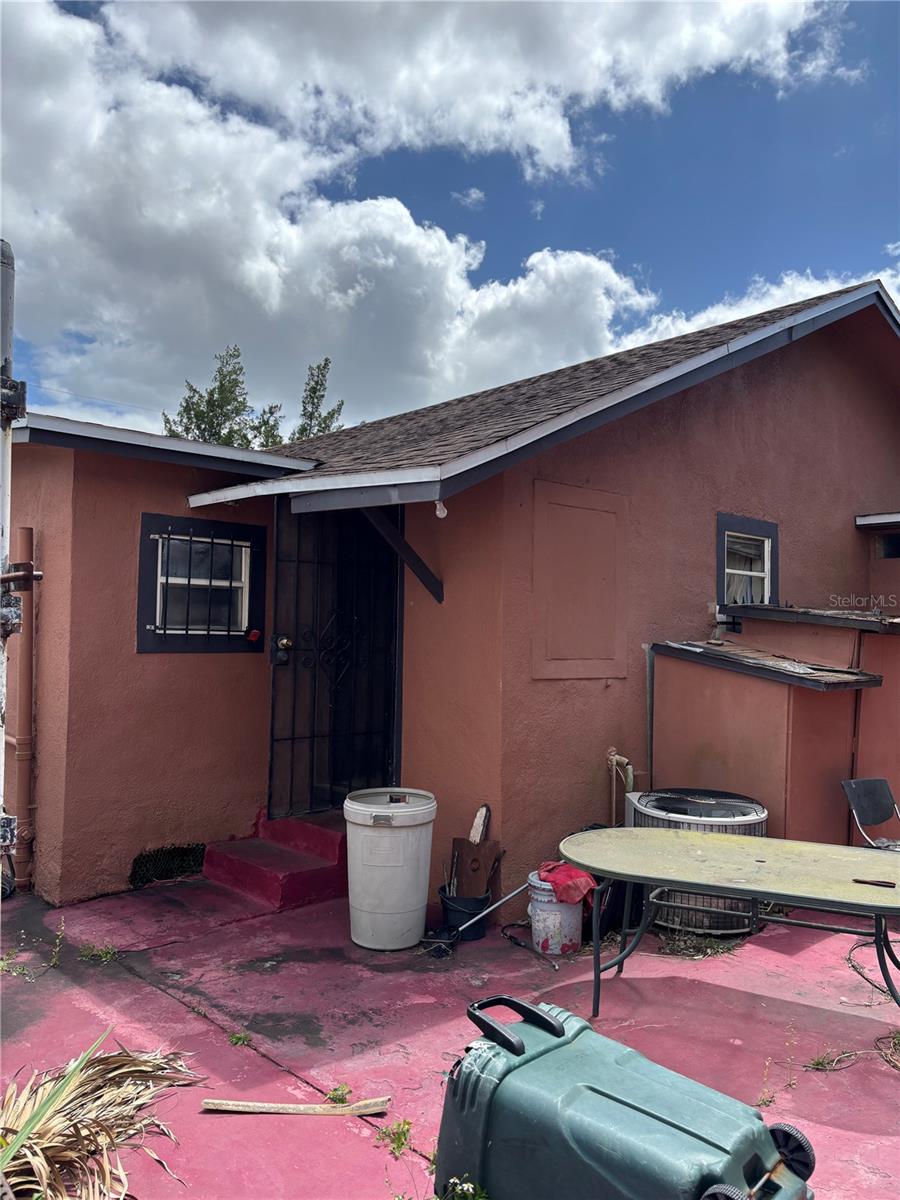 Image 10 of 14 For 1416 Southwest Road