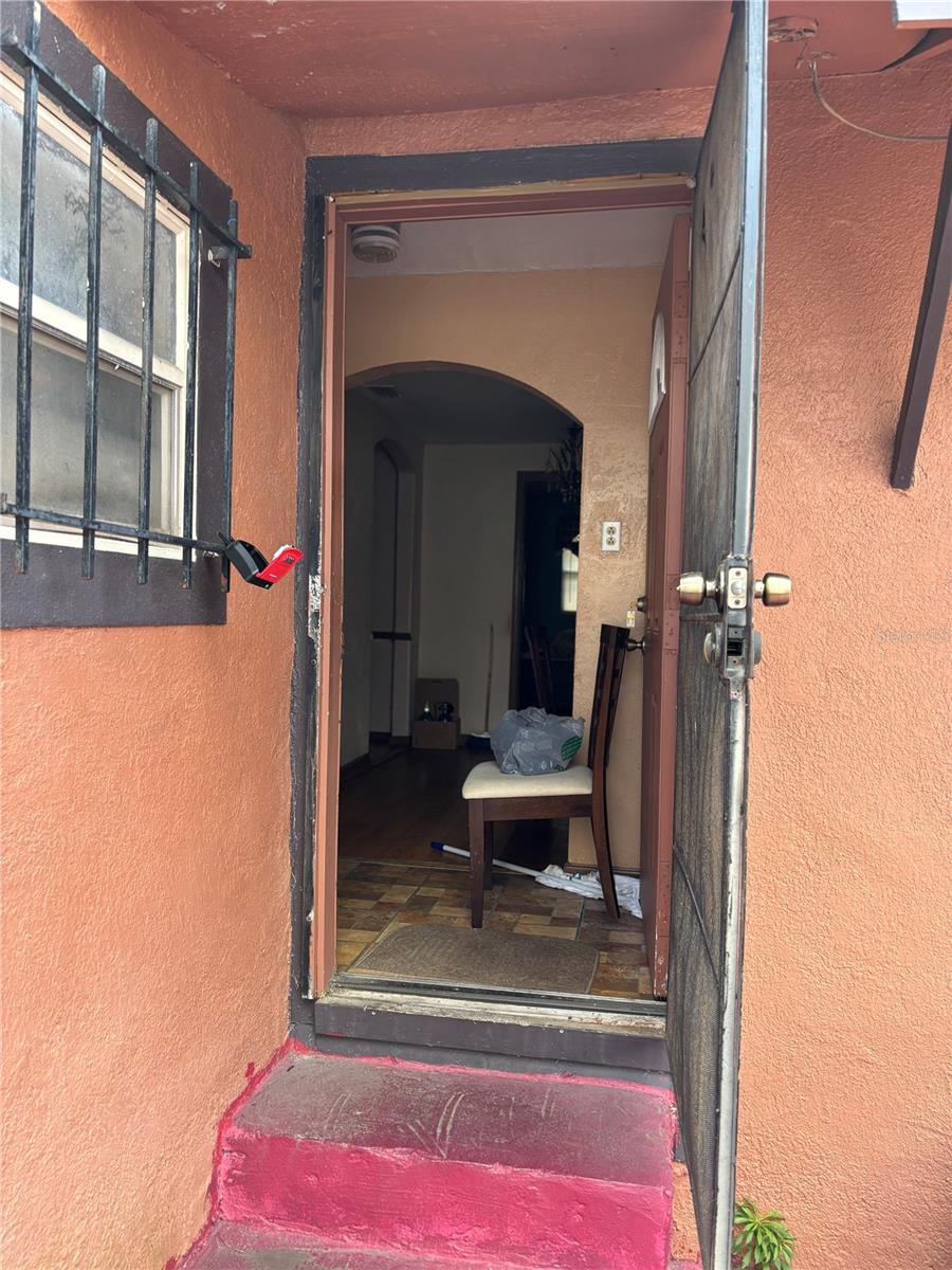 Image 11 of 14 For 1416 Southwest Road