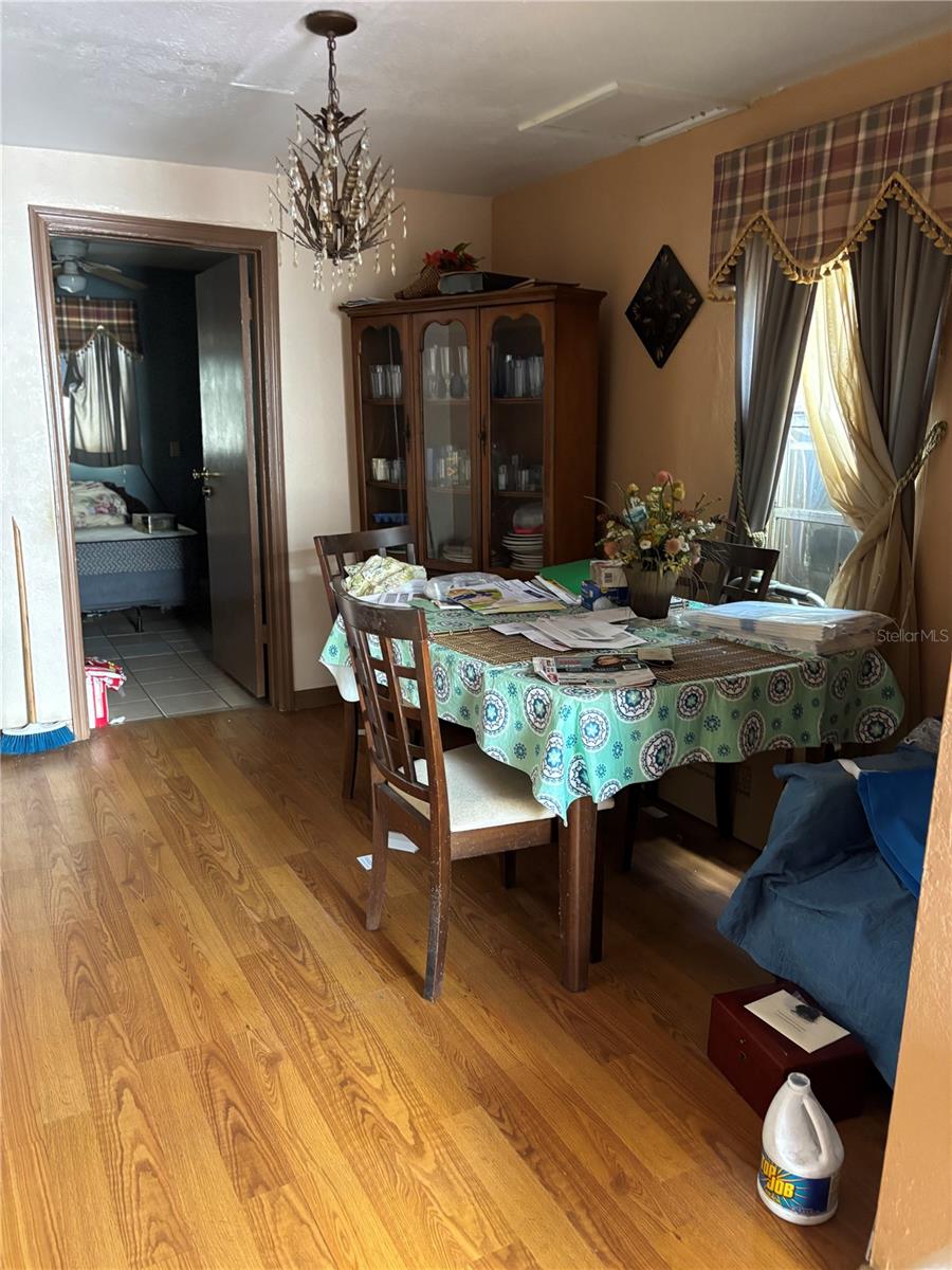 Image 13 of 14 For 1416 Southwest Road