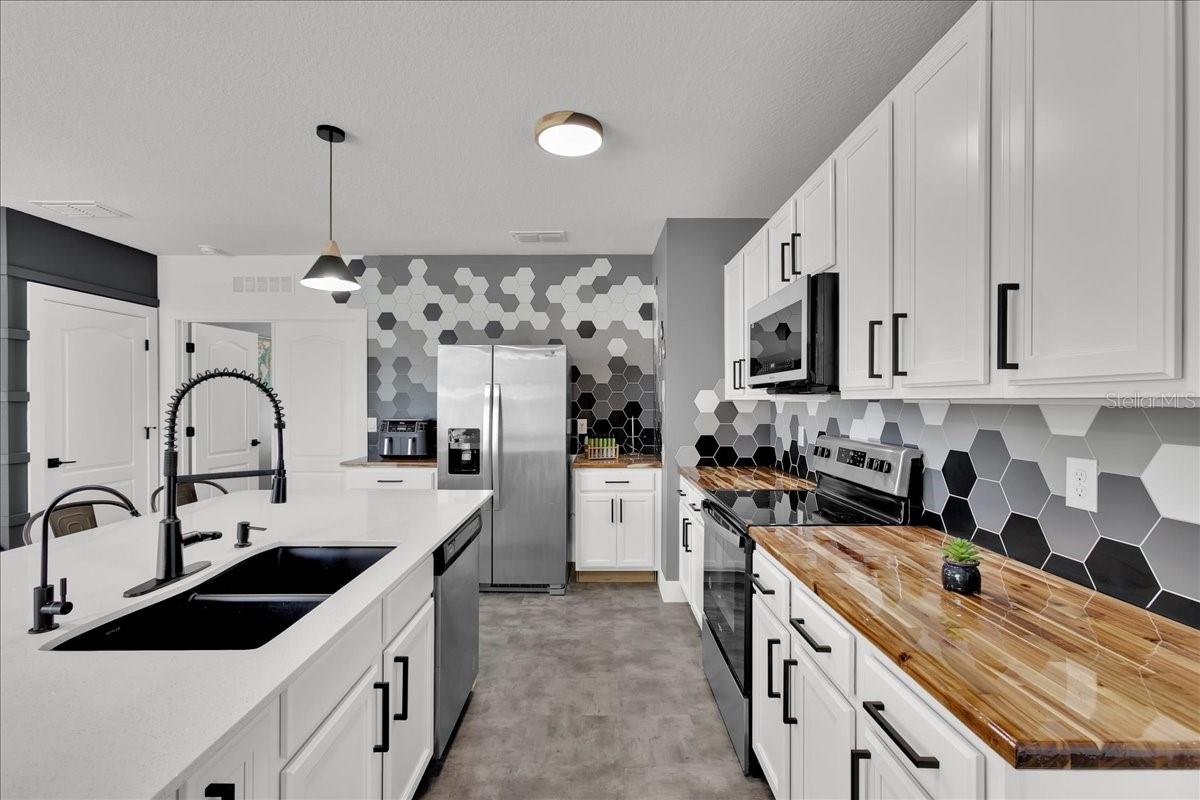 Details for 6763 Grace Hammock Road, HARMONY, FL 34773