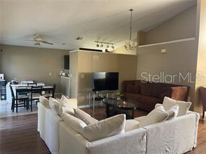 Image 18 of 26 For 751 Country Woods Circle