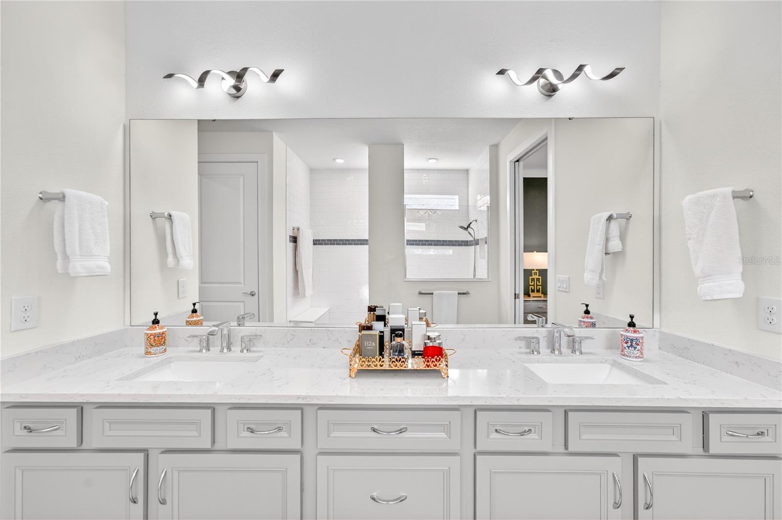 Image 33 of 92 For 2873 Cherry Blossom Loop