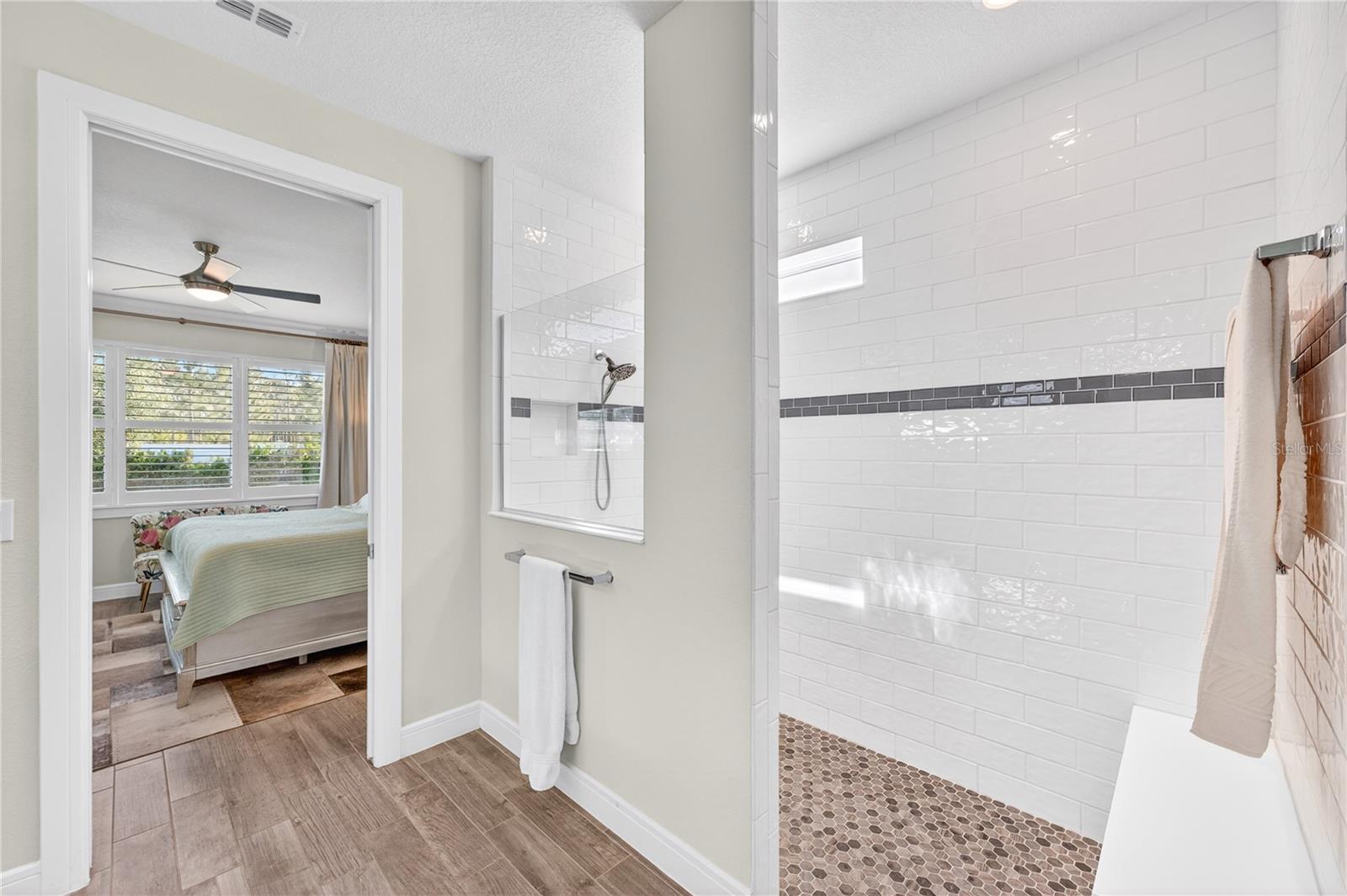 Image 35 of 92 For 2873 Cherry Blossom Loop