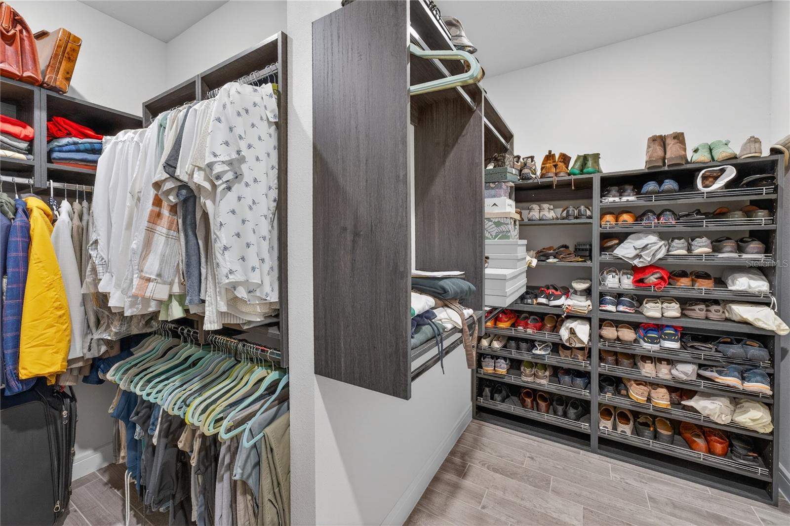 Image 39 of 92 For 2873 Cherry Blossom Loop