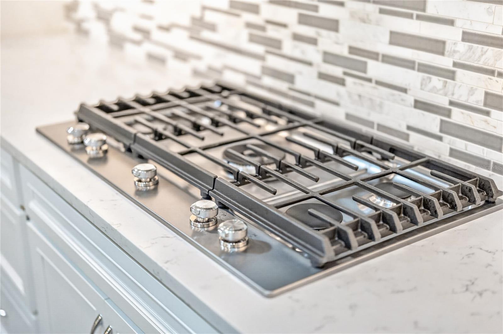 Image 58 of 92 For 2873 Cherry Blossom Loop