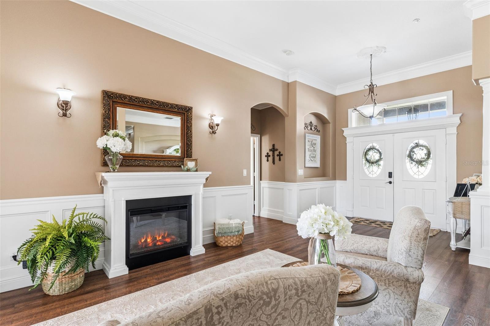 Image 13 of 51 For 10740 Arrowtree Boulevard