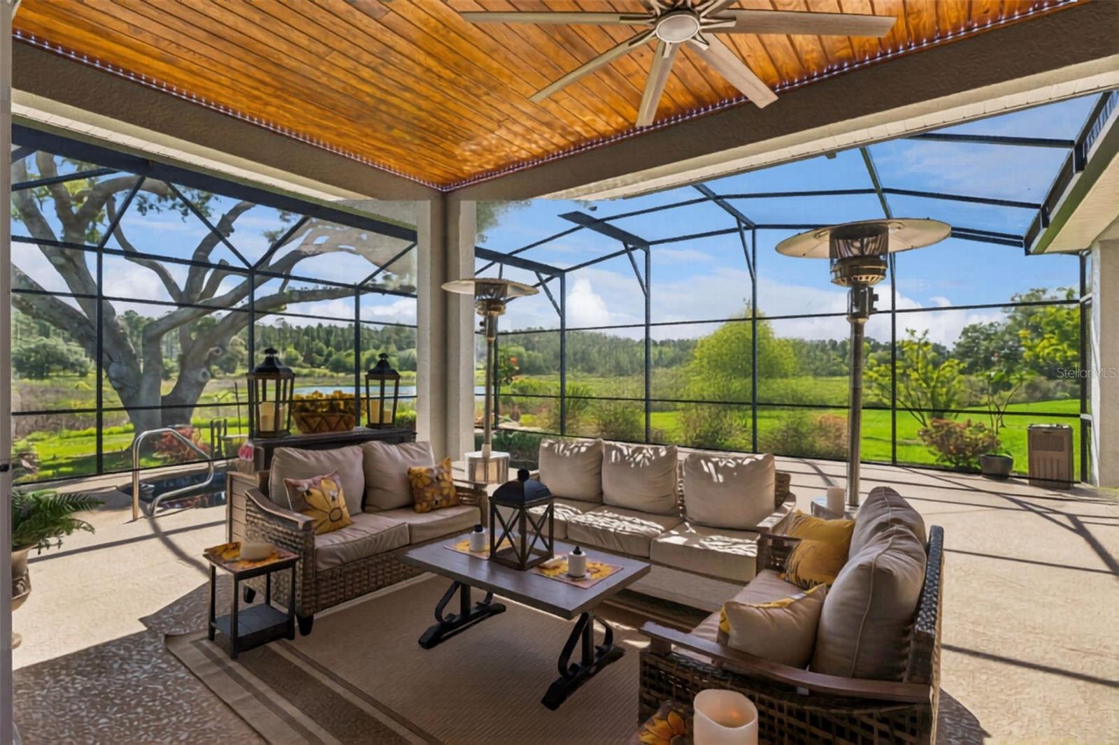 Image 24 of 51 For 10740 Arrowtree Boulevard