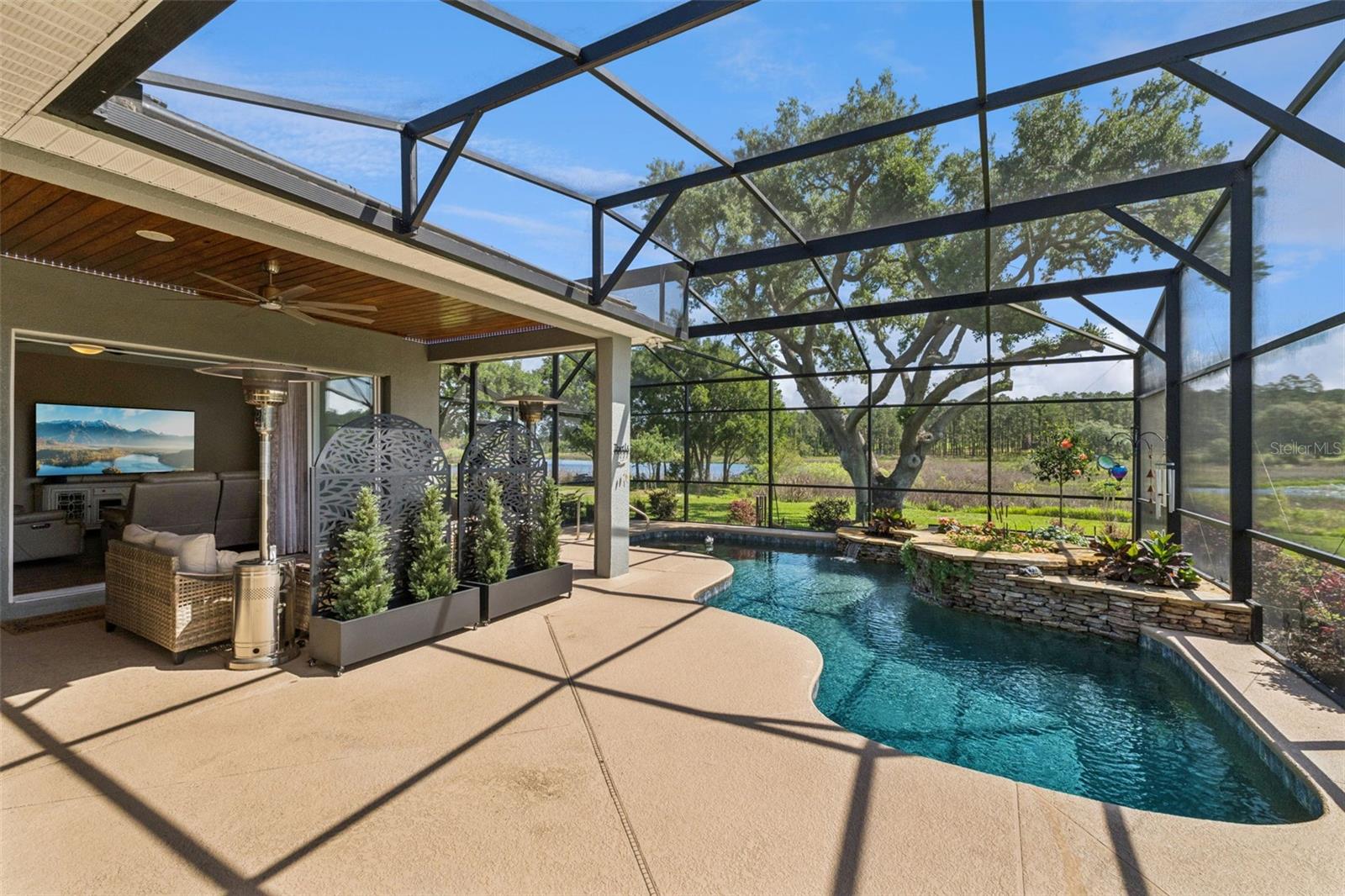 Image 31 of 51 For 10740 Arrowtree Boulevard