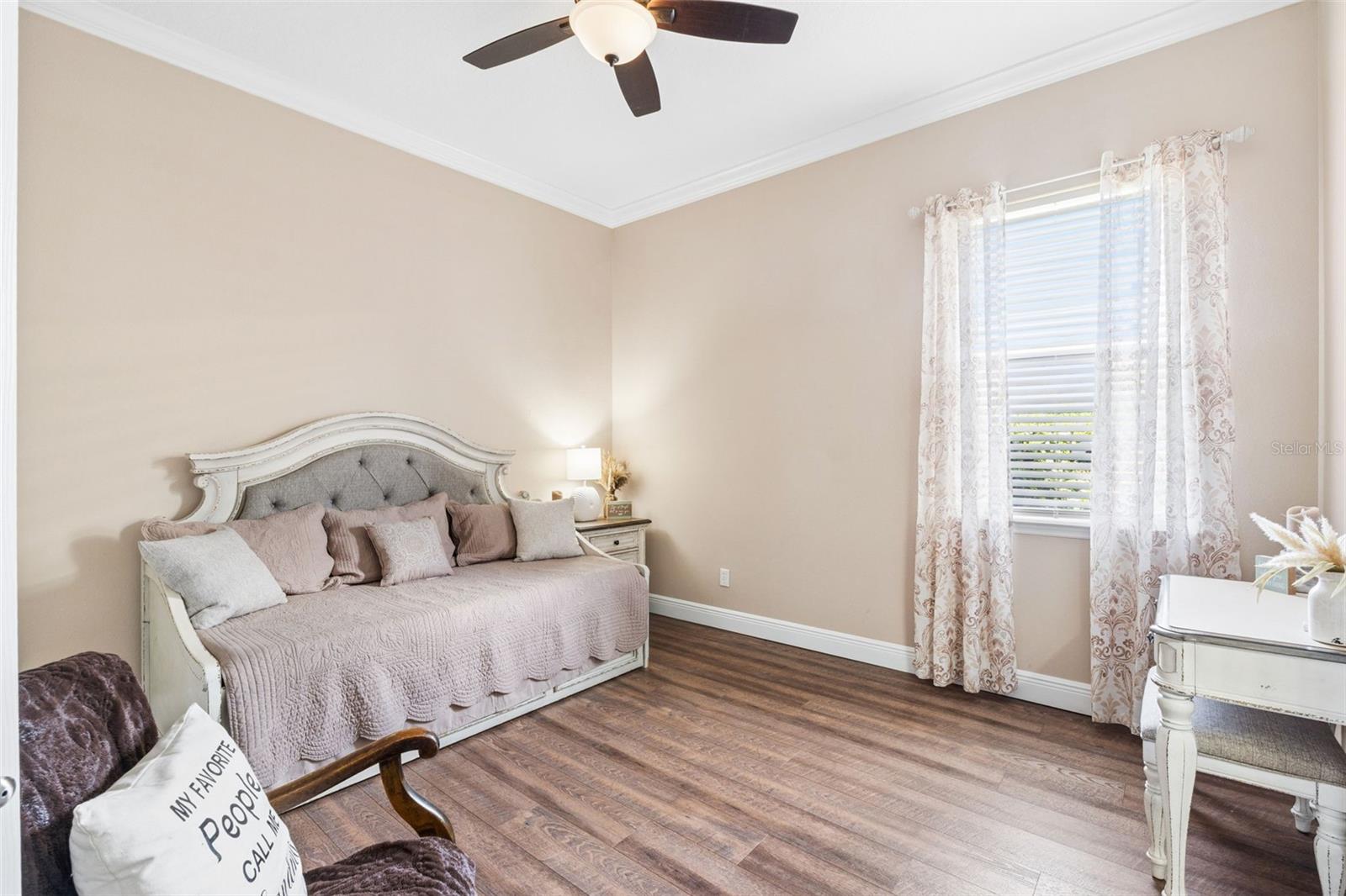 Image 41 of 51 For 10740 Arrowtree Boulevard