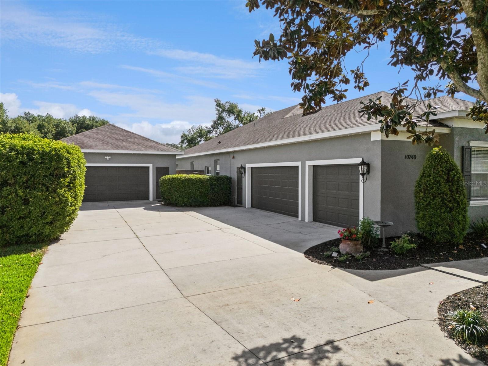 Image 5 of 51 For 10740 Arrowtree Boulevard