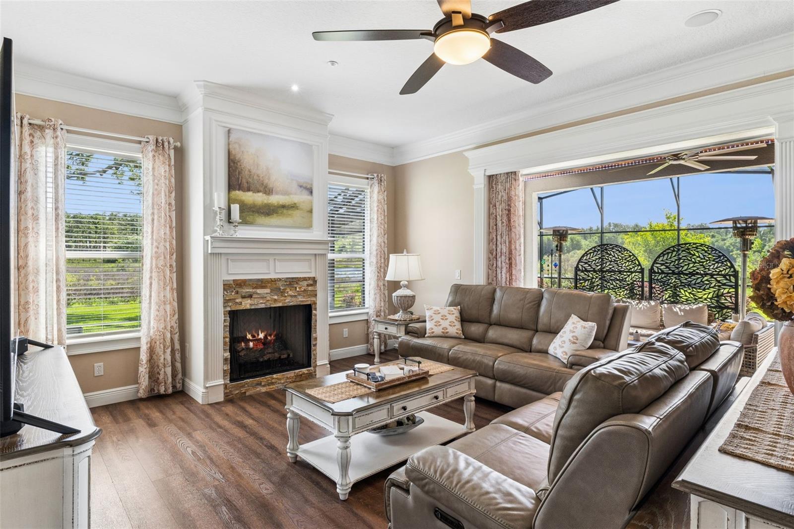 Image 7 of 51 For 10740 Arrowtree Boulevard