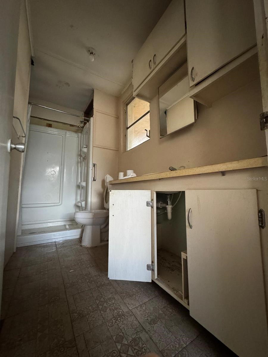 Image 15 of 23 For 1495 Coolidge Avenue