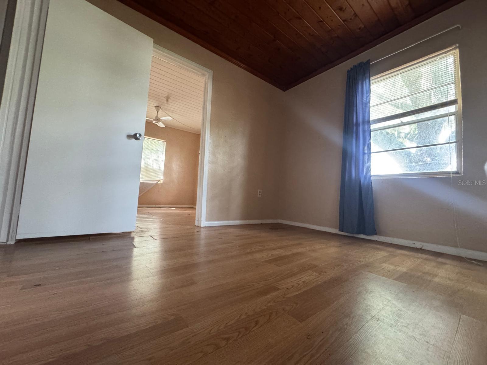 Image 17 of 23 For 1495 Coolidge Avenue