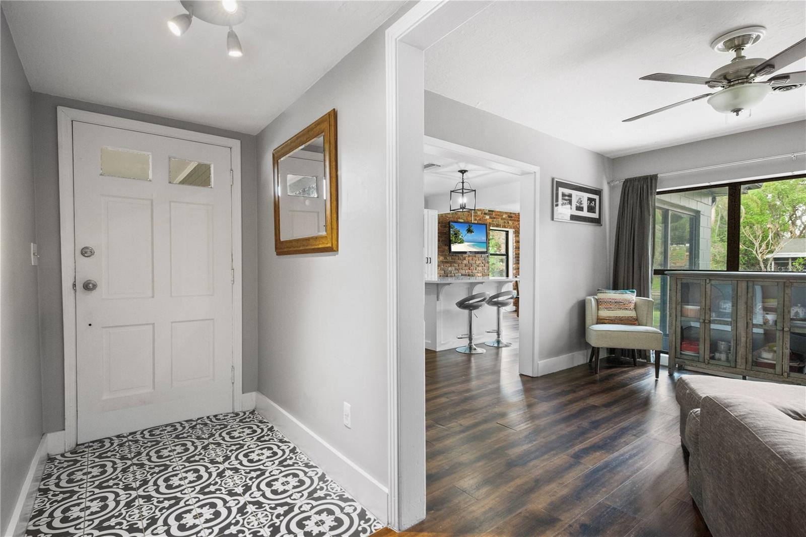 Image 10 of 46 For 2601 Windward Court